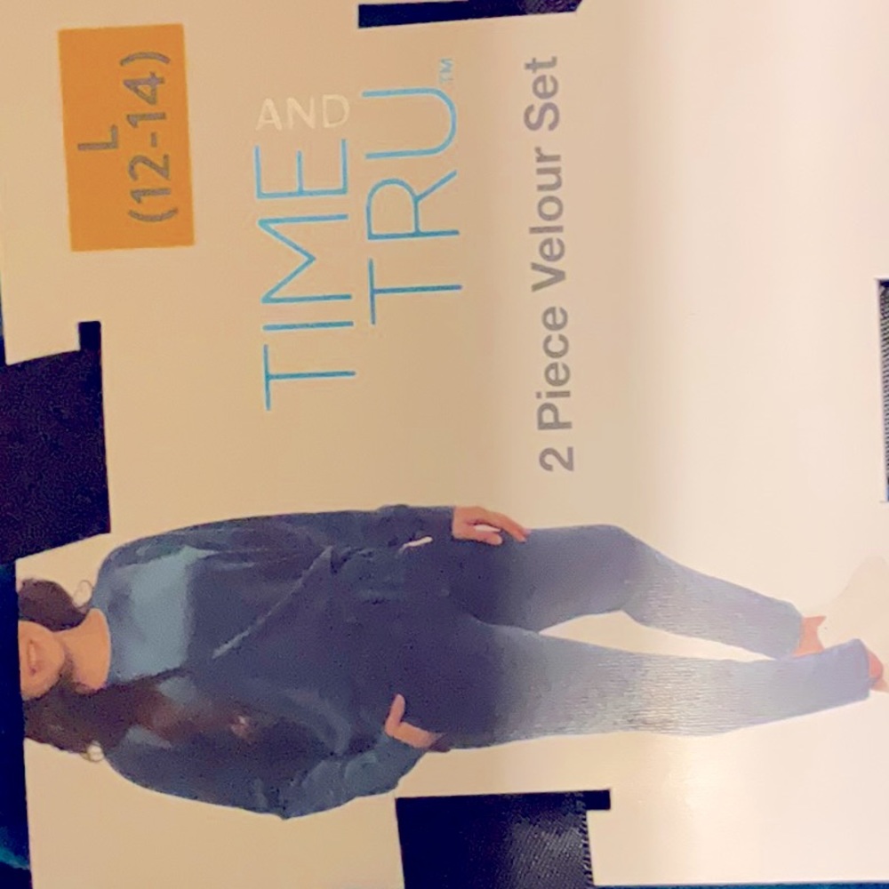 Time &True velour set new, still with tags